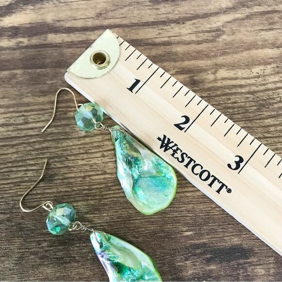 Mother Of Pearl Shell AB Crystal Glass Faceted Bead Gold Tone Drop Earring Green - Picture 15 of 15